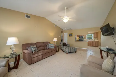 3245 Prairie Dunes Circle E Lakeland FL 33810