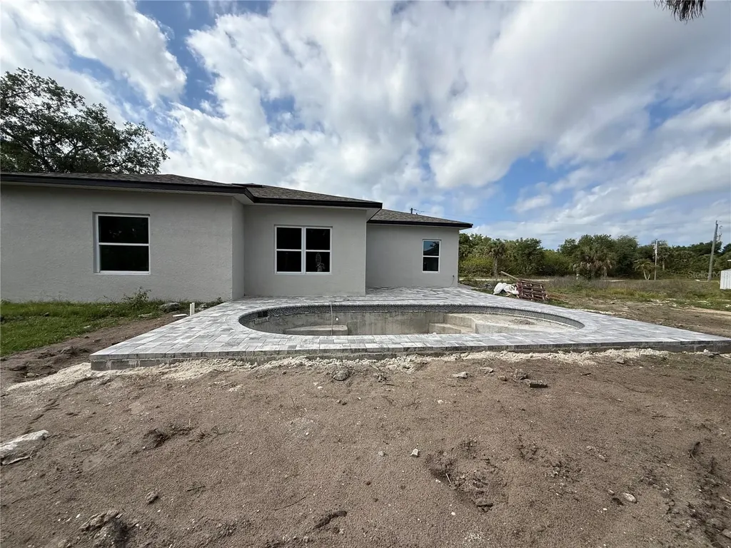 19092 Woodbine Avenue Port Charlotte FL 33954