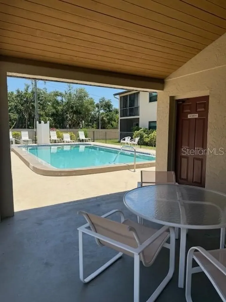 7273 Cloister Drive Sarasota FL 34231