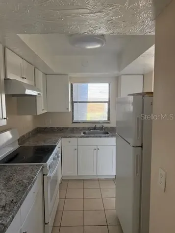 7273 Cloister Drive Sarasota FL 34231