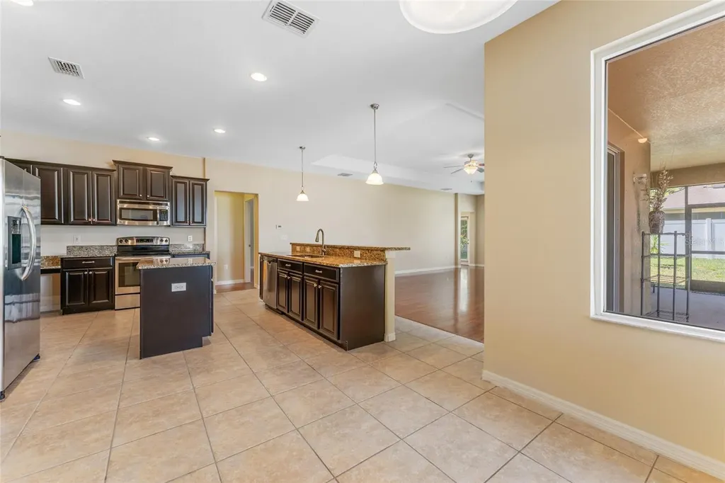 2637 Yukon Cliff Drive Ruskin FL 33570