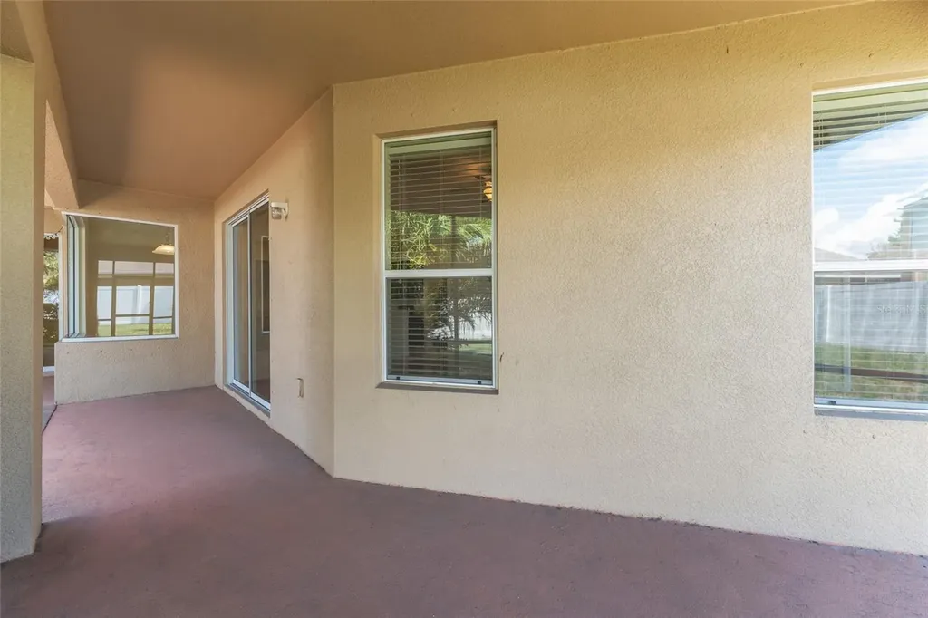 2637 Yukon Cliff Drive Ruskin FL 33570
