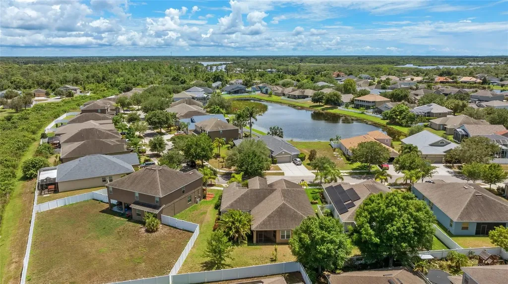 2637 Yukon Cliff Drive Ruskin FL 33570