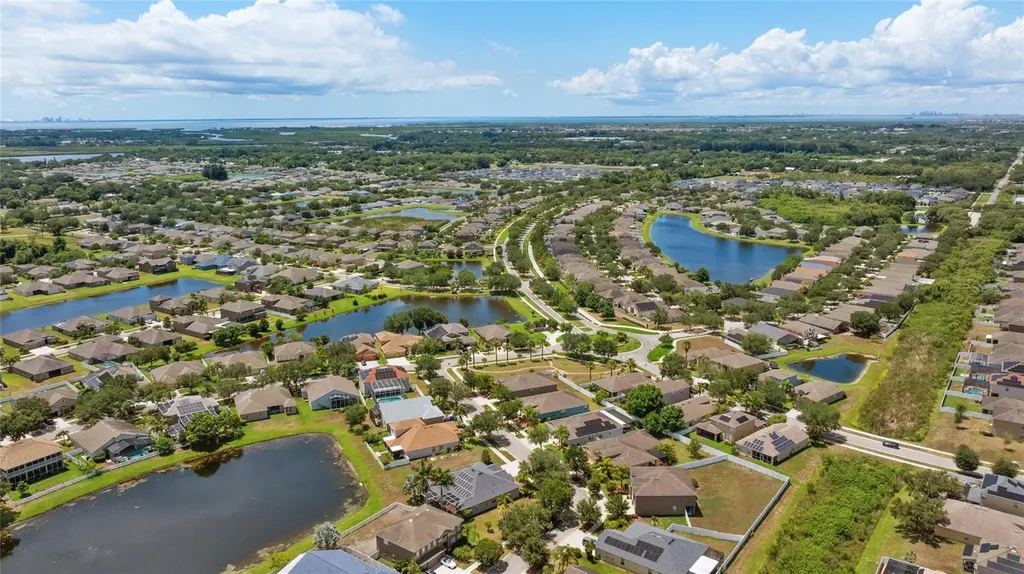 2637 Yukon Cliff Drive Ruskin FL 33570