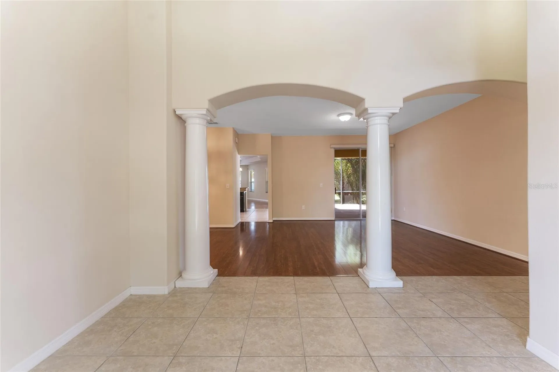 2637 Yukon Cliff Drive Ruskin FL 33570