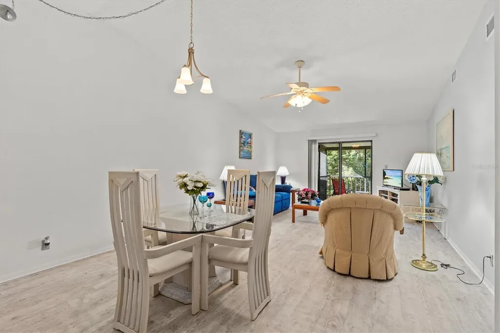 39650 Us Highway 19 N Tarpon Springs FL 34689