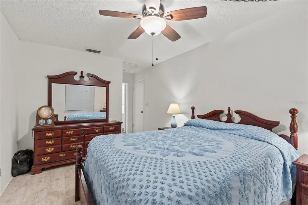 39650 Us Highway 19 N Tarpon Springs FL 34689