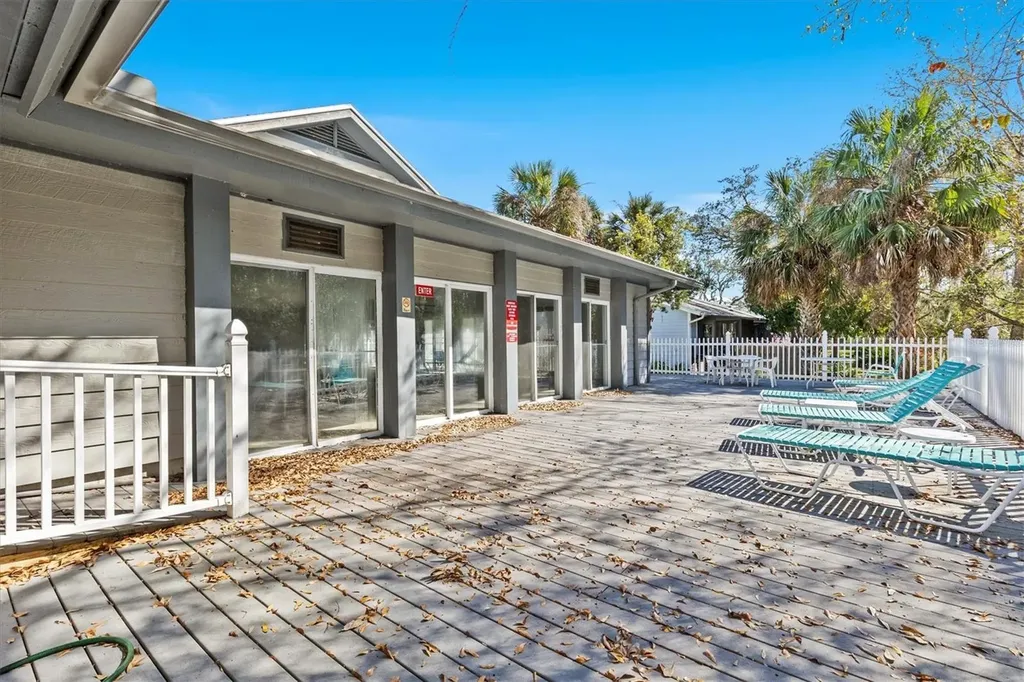 39650 Us Highway 19 N Tarpon Springs FL 34689