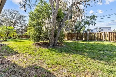 39650 Us Highway 19 N Tarpon Springs FL 34689