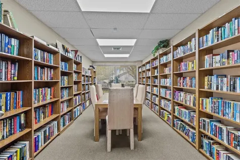 39650 Us Highway 19 N Tarpon Springs FL 34689