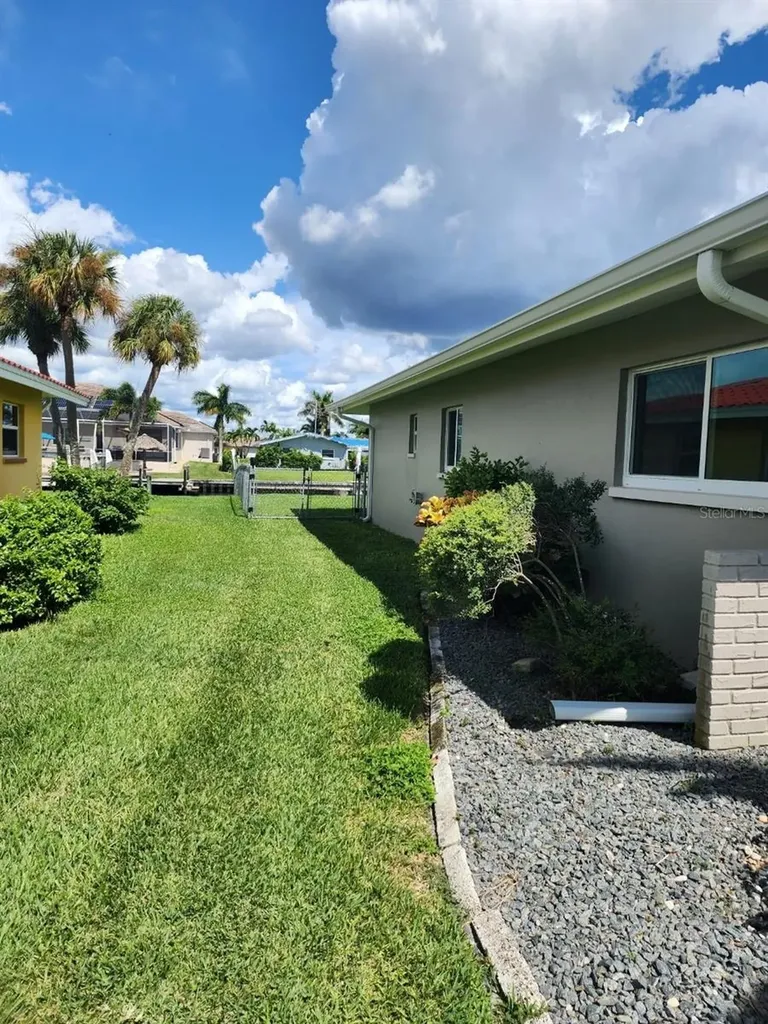 5325 Cocoa Court Cape Coral FL 33904