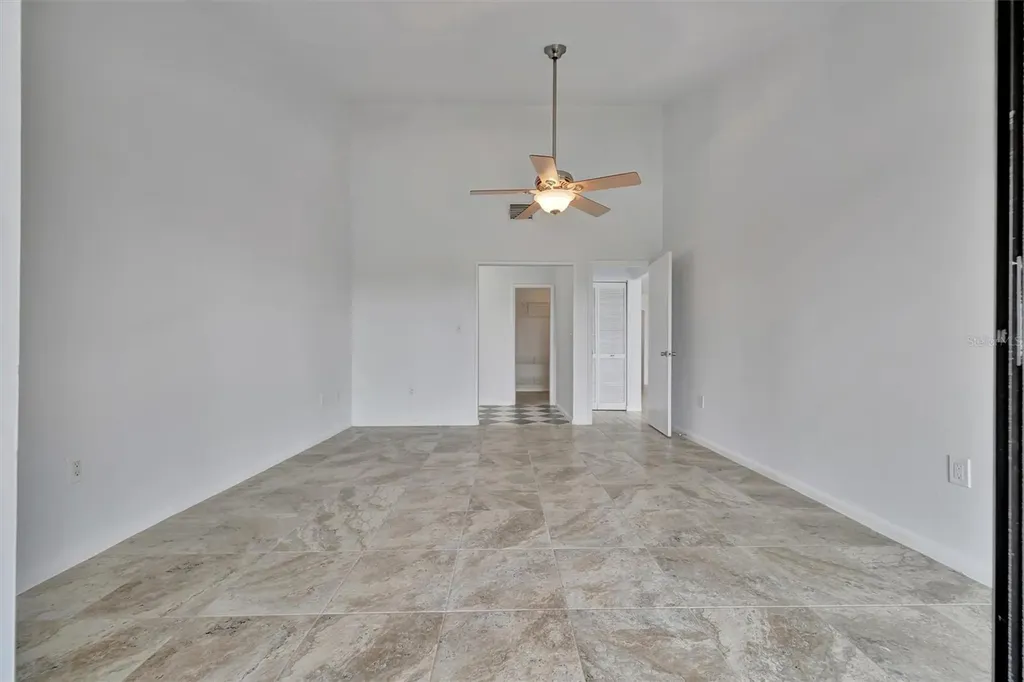 8710 54th Avenue W Bradenton FL 34210