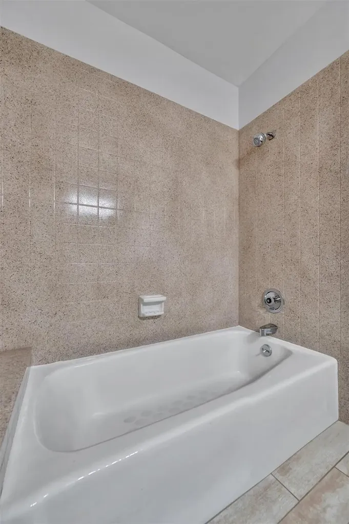 8710 54th Avenue W Bradenton FL 34210