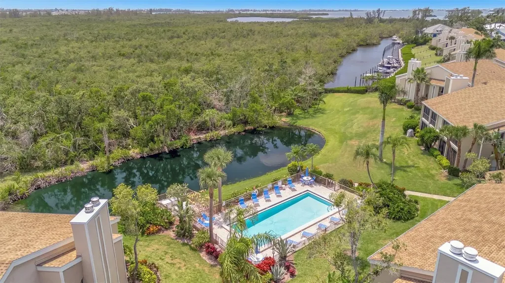 8710 54th Avenue W Bradenton FL 34210