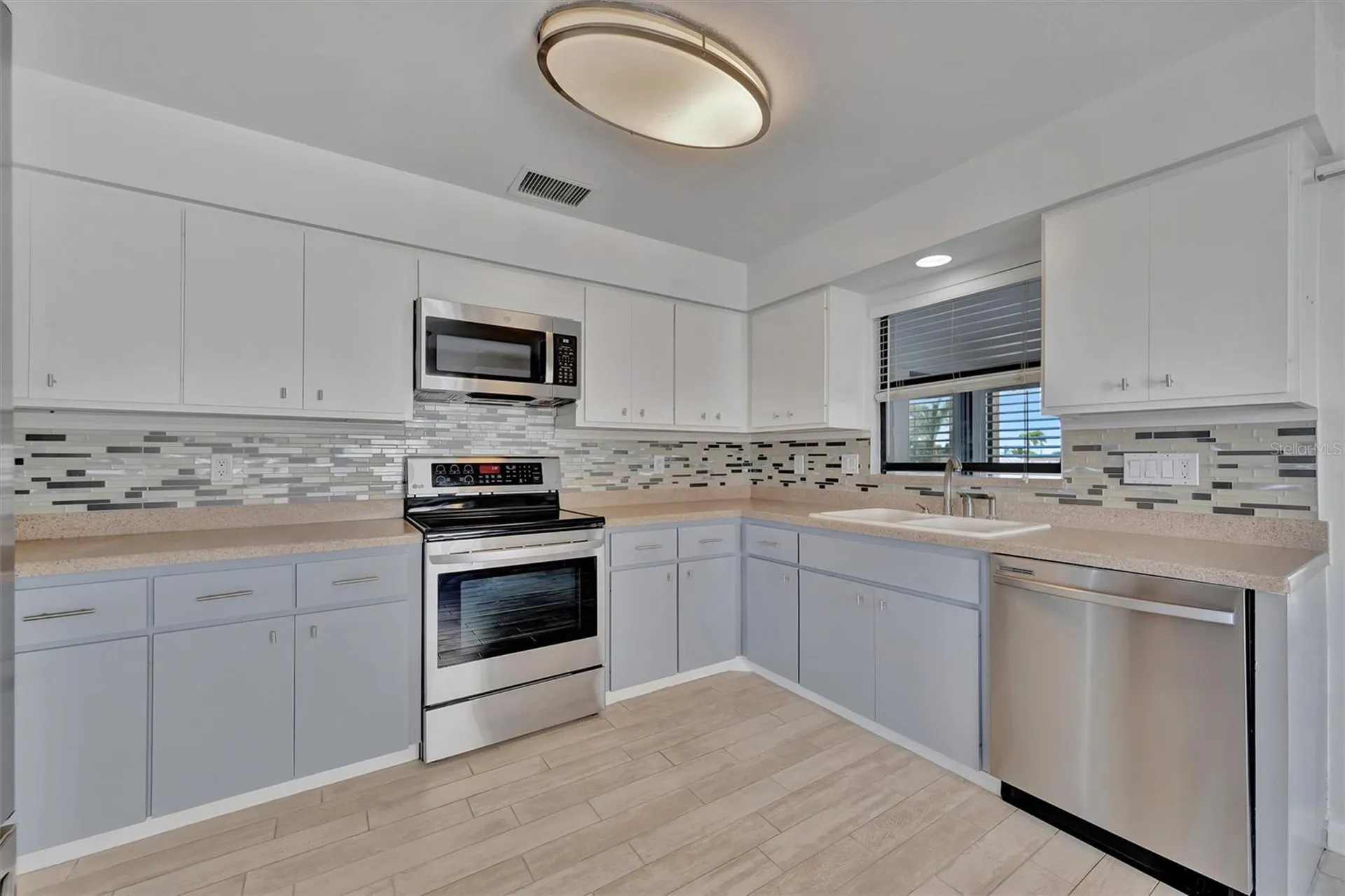 8710 54th Avenue W Bradenton FL 34210