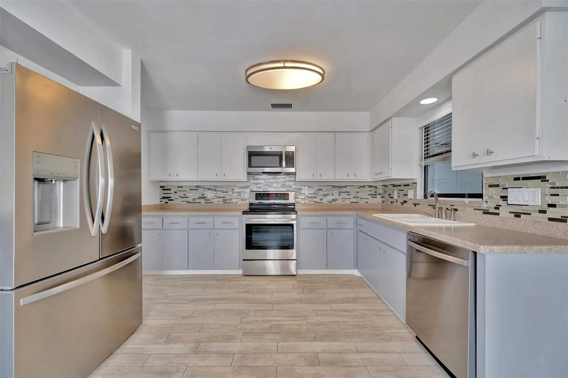 8710 54th Avenue W Bradenton FL 34210