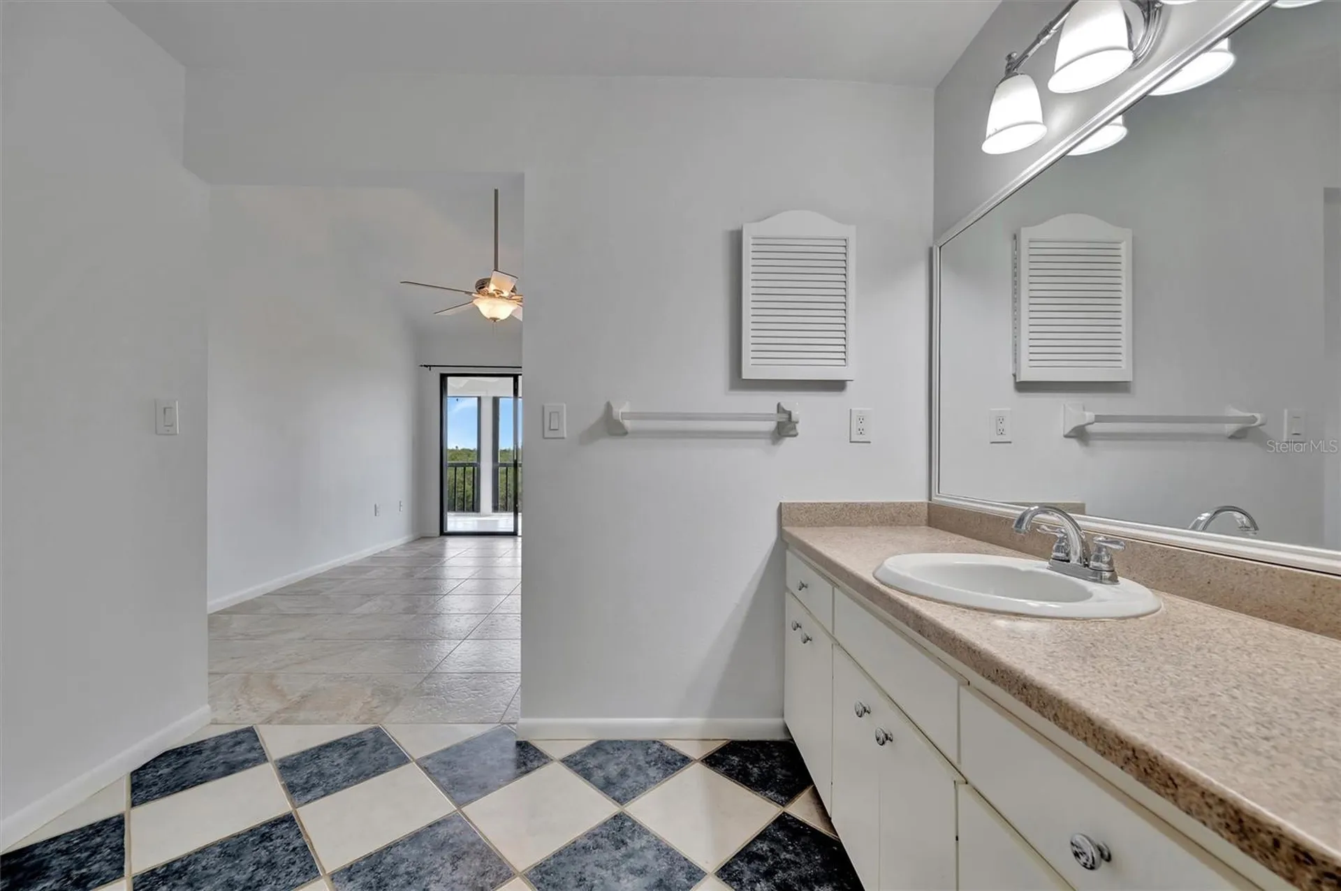 8710 54th Avenue W Bradenton FL 34210
