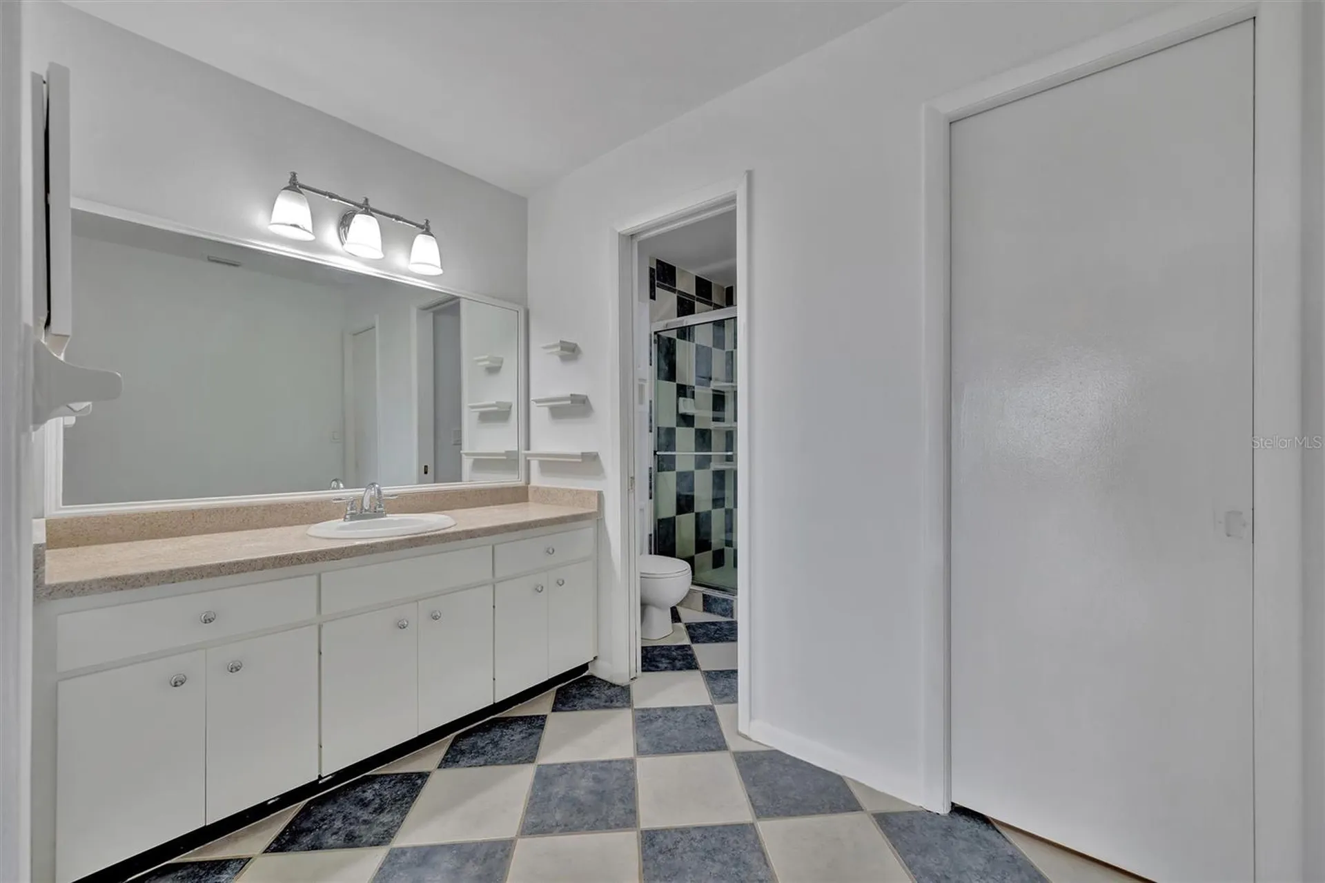 8710 54th Avenue W Bradenton FL 34210