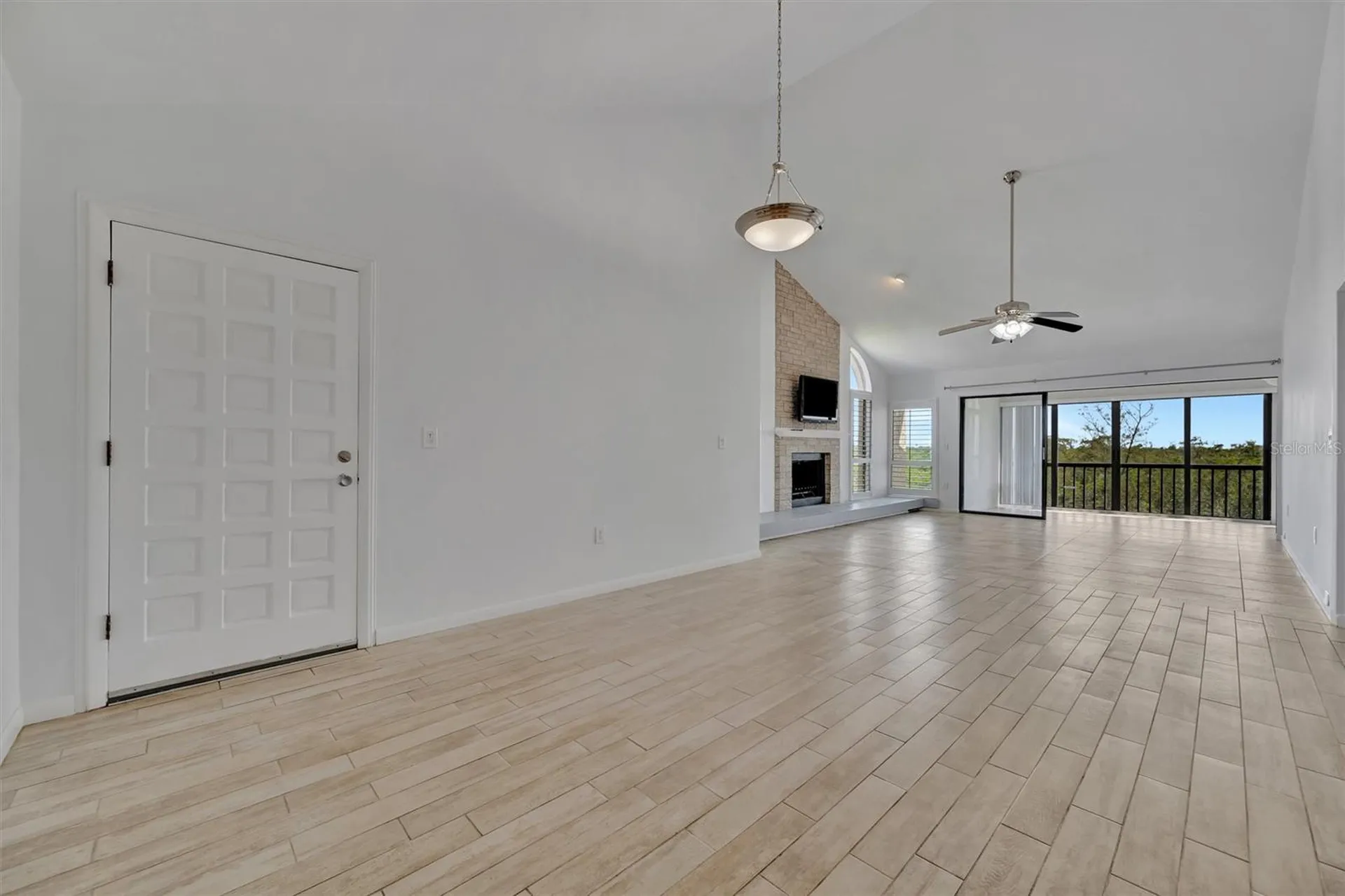 8710 54th Avenue W Bradenton FL 34210