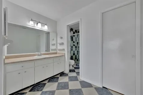 8710 54th Avenue W Bradenton FL 34210