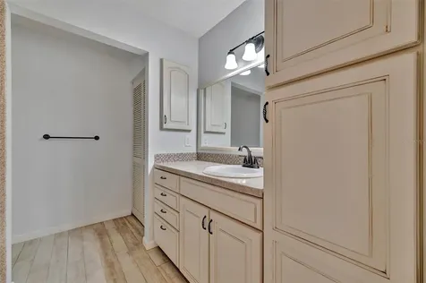8710 54th Avenue W Bradenton FL 34210