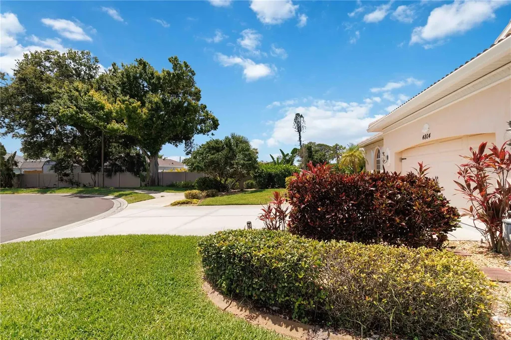 4804 Jacaranda Heights Drive Venice FL 34293