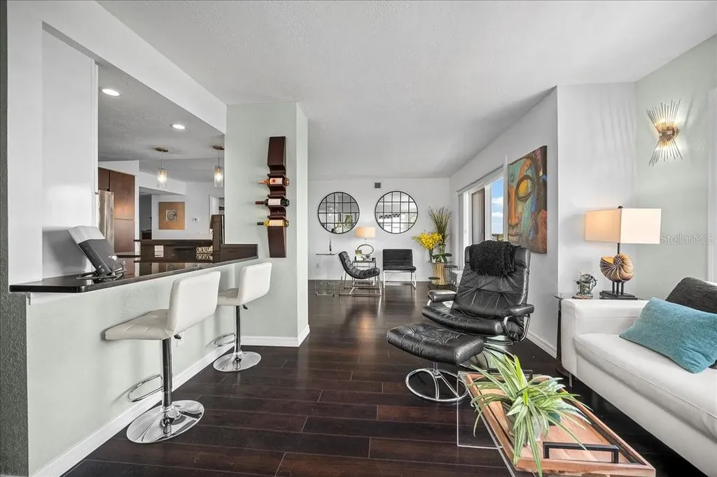 1120 N Shore Drive NE St Petersburg FL 33701