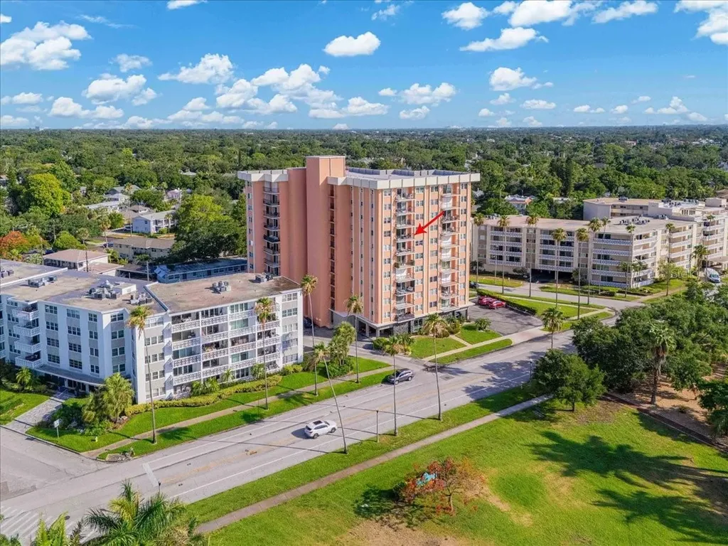 1120 N Shore Drive NE St Petersburg FL 33701