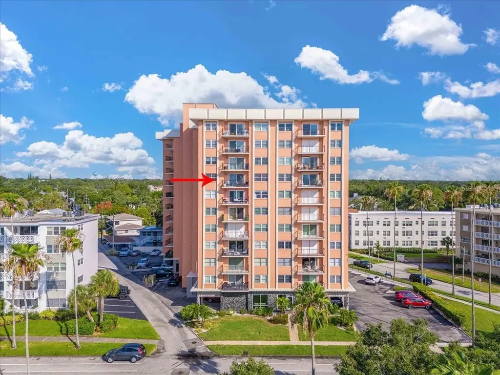 1120 N Shore Drive NE St Petersburg FL 33701