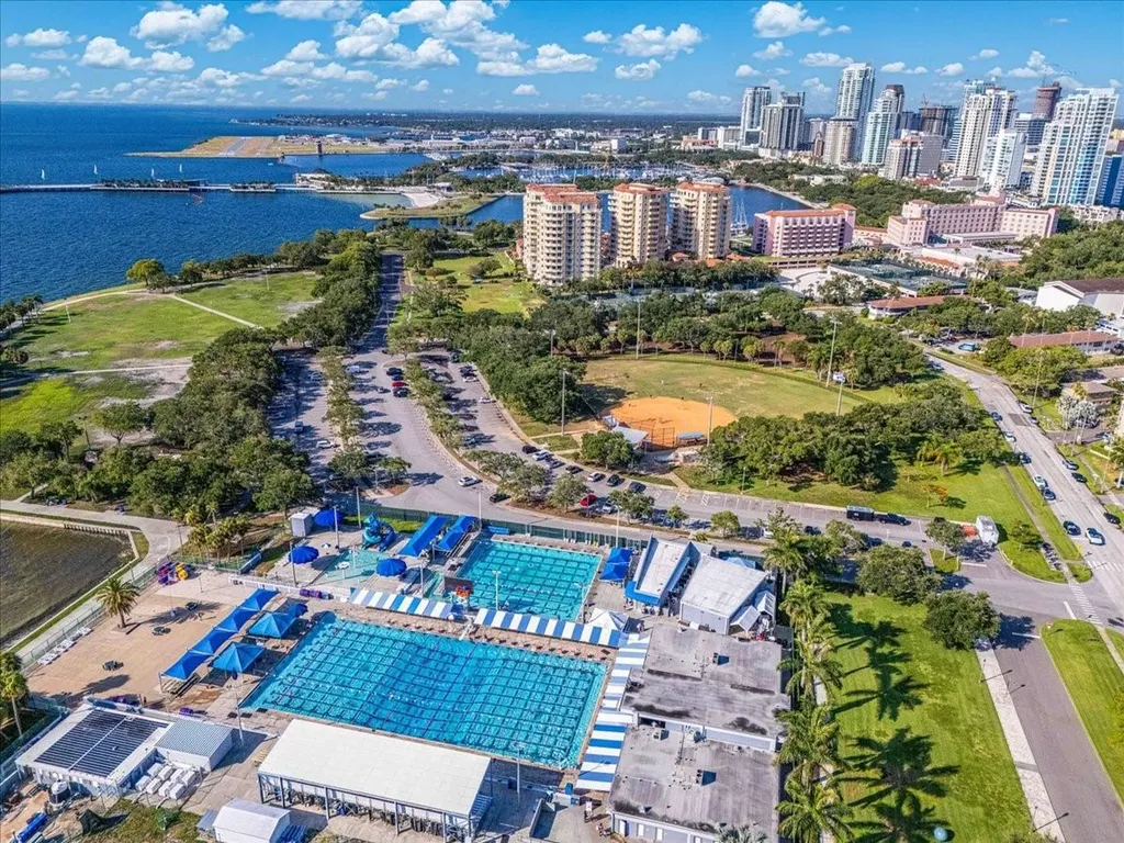 1120 N Shore Drive NE St Petersburg FL 33701