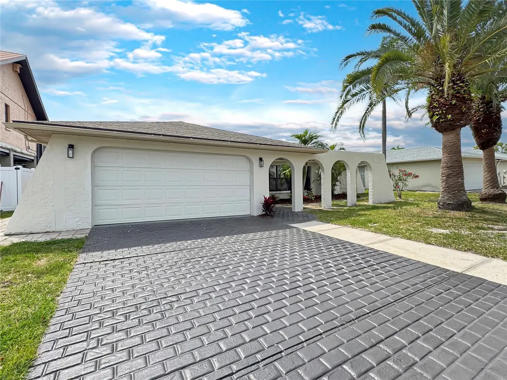 9907 Island Harbor Drive Port Richey FL 34668