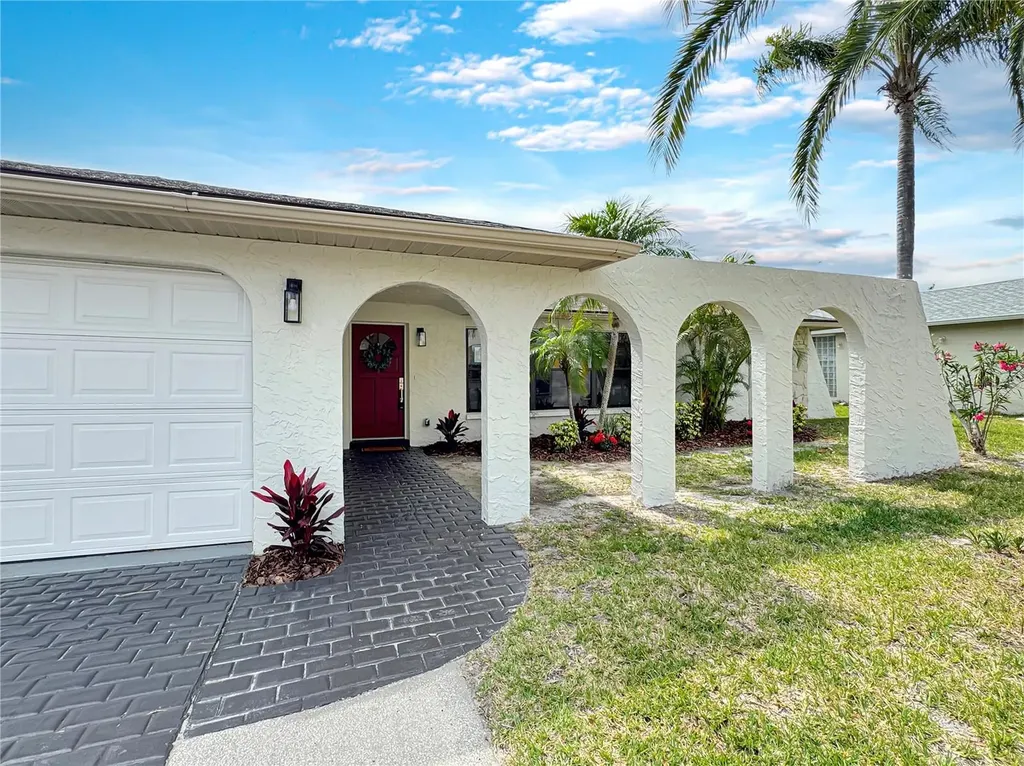 9907 Island Harbor Drive Port Richey FL 34668