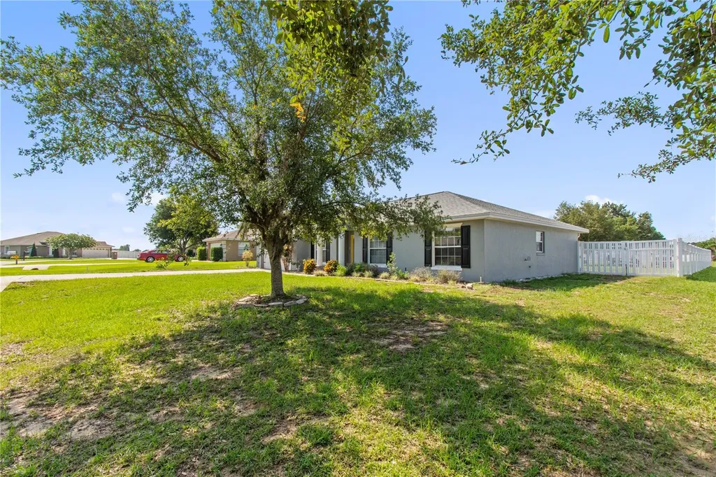 6006 Country Walk Lane Winter Haven FL 33880