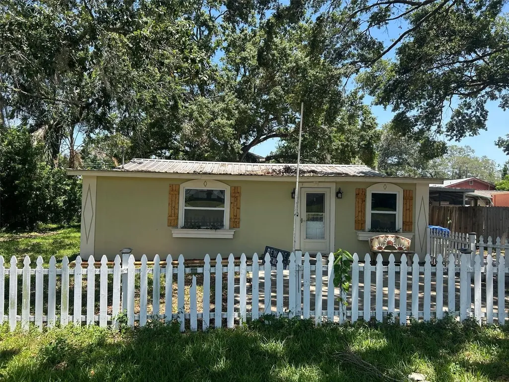 8341 June Street Tampa FL 33615