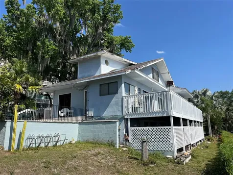 629 Helen Street Mount Dora FL 32757