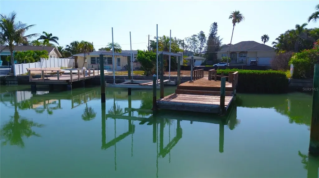 3738 Belle Vista Drive E St Pete Beach FL 33706