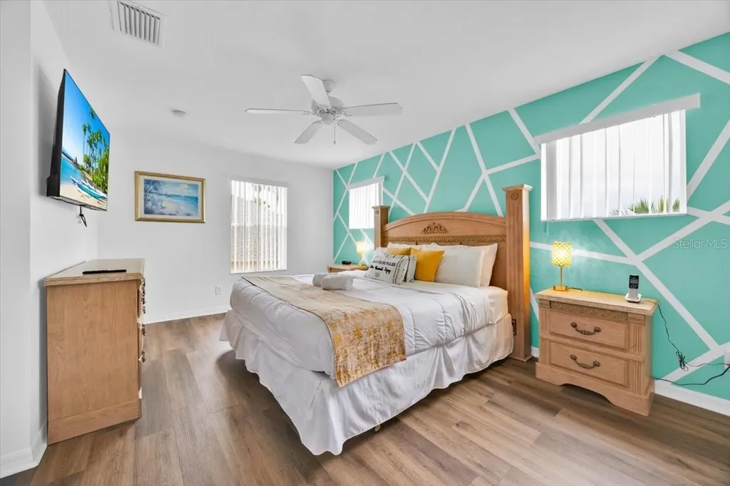 303 Plumoso Loop Davenport FL 33897