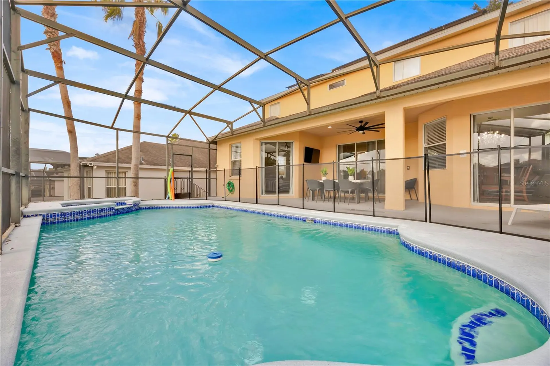 303 Plumoso Loop Davenport FL 33897