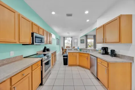 303 Plumoso Loop Davenport FL 33897