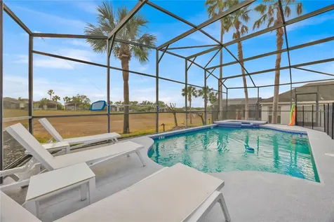 303 Plumoso Loop Davenport FL 33897