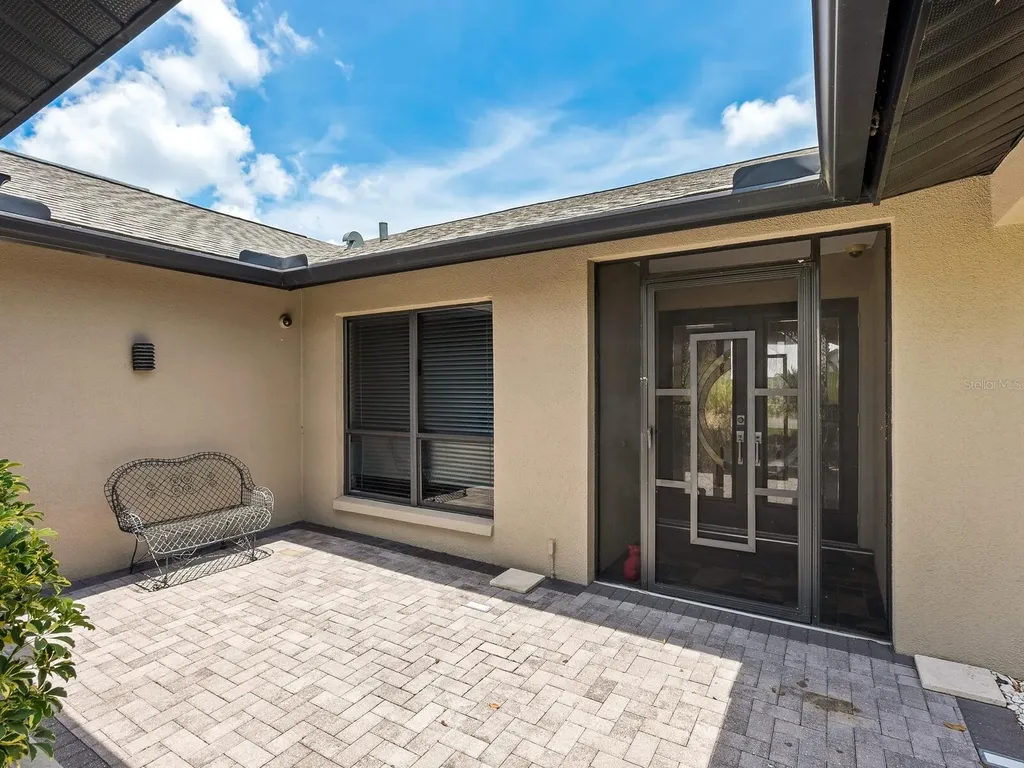 3905 Country View Drive Sarasota FL 34233