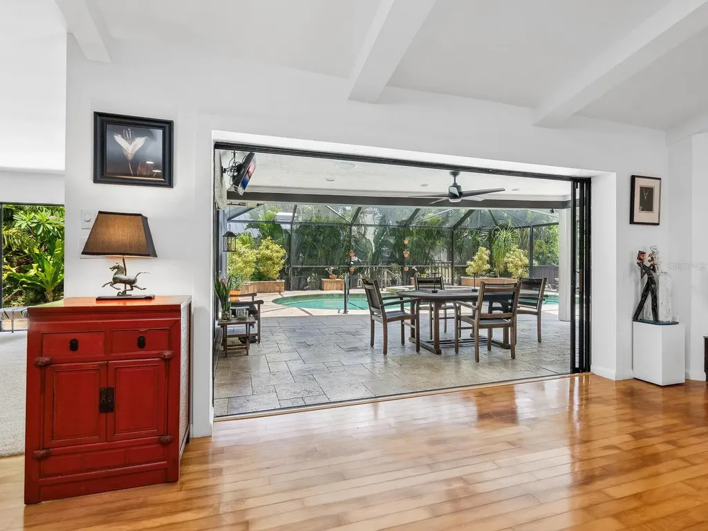 3905 Country View Drive Sarasota FL 34233