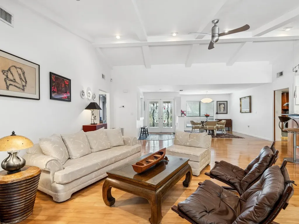 3905 Country View Drive Sarasota FL 34233