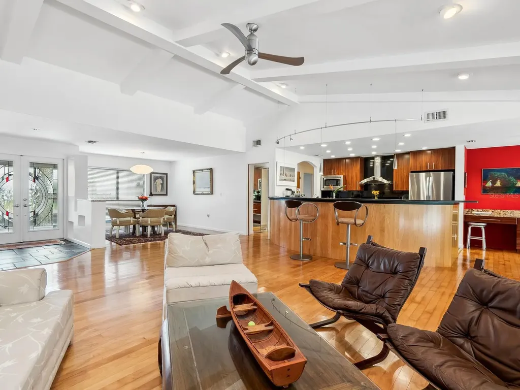 3905 Country View Drive Sarasota FL 34233