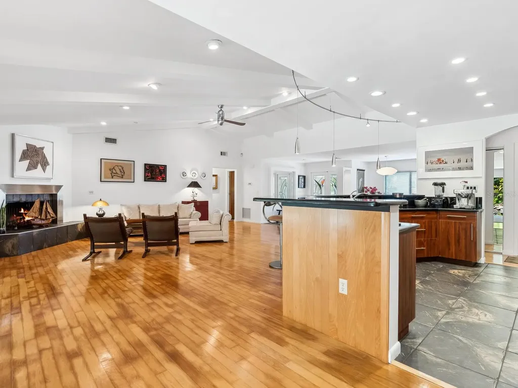 3905 Country View Drive Sarasota FL 34233