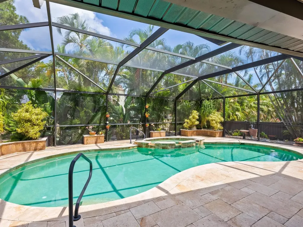 3905 Country View Drive Sarasota FL 34233
