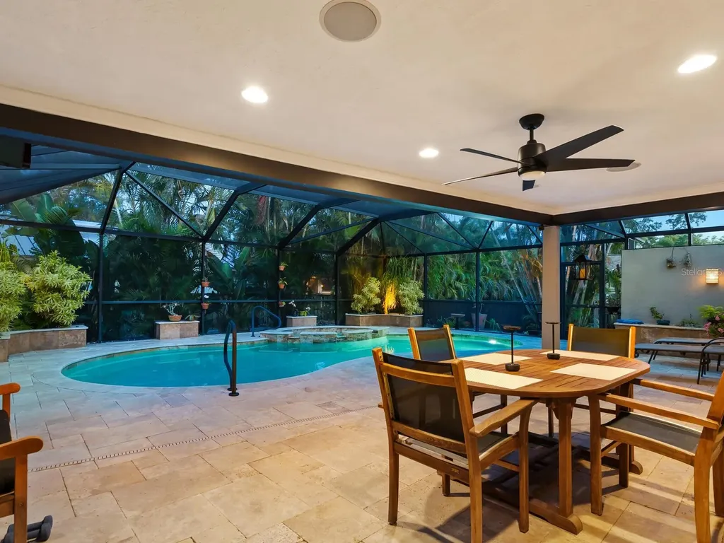 3905 Country View Drive Sarasota FL 34233