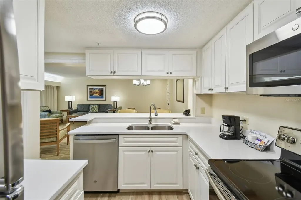 36750 Us 19 N Palm Harbor FL 34684