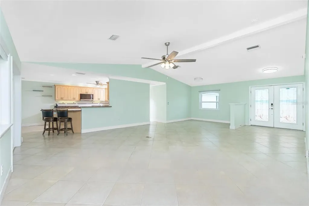 12001 SW Kingsway Circle Lake Suzy FL 34269