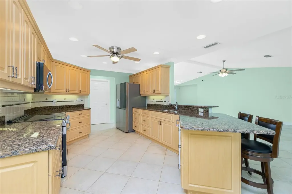 12001 SW Kingsway Circle Lake Suzy FL 34269